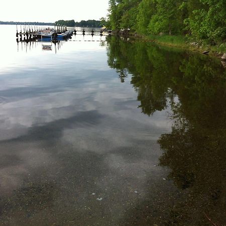 Lake Dalrymple Resort Lagoon City エクステリア 写真