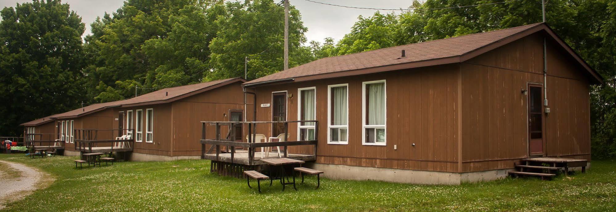 Lake Dalrymple Resort Lagoon City エクステリア 写真